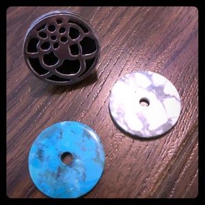 Silpada ring, with interchangeable color options